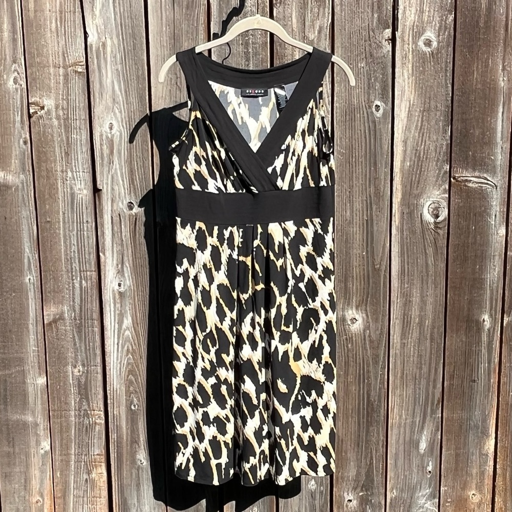 Axcess sleeveless dress size small